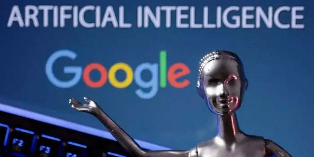 Profissional acompanha ferramentas digitais em uma redação