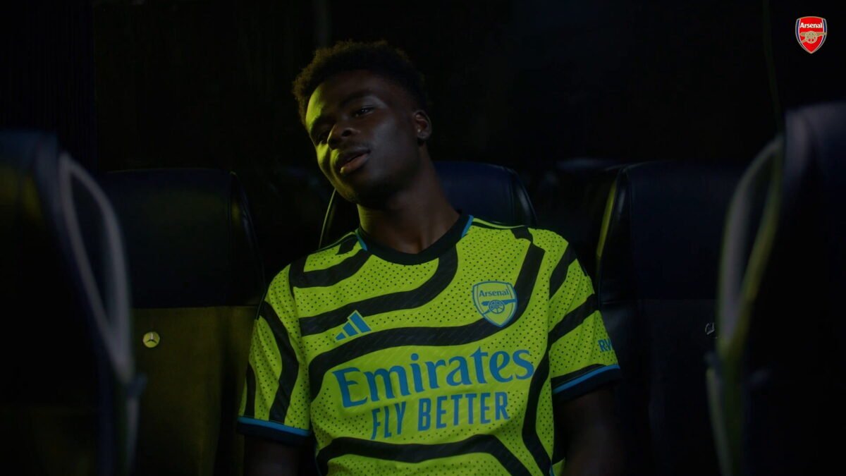 Arsenal lança uniforme reserva para 2023/24; veja como ficou