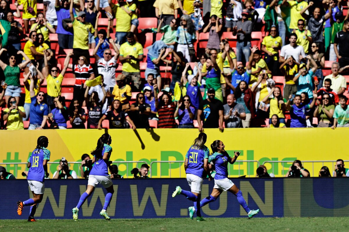 Ciclo virtuoso e rival estreante dão confiança ao Brasil -