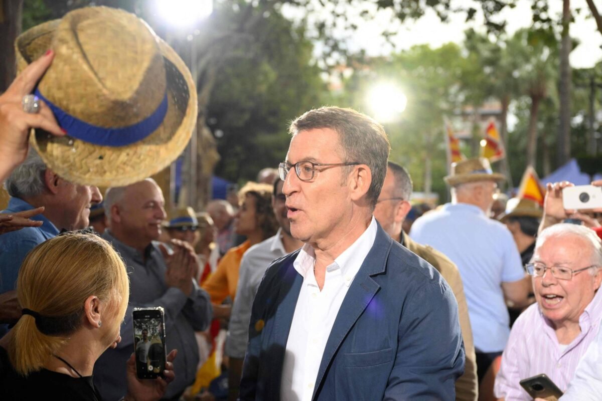 Espanha: Feijóo, líder nas pesquisas, promete 'revogaço' - 10/07/2023 -