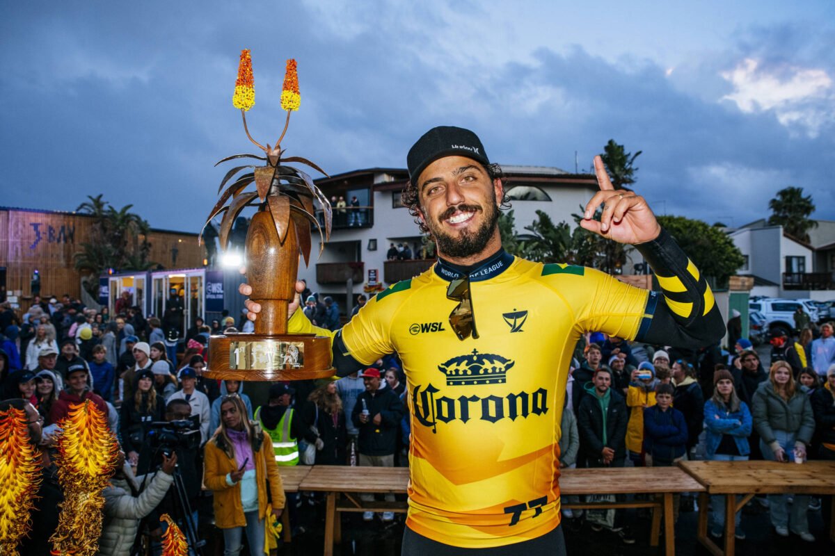 Filipe Toledo vence etapa do Mundial e ganha vaga olímpica