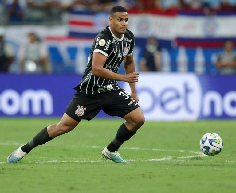 Murillo destaca evolução defensiva do Corinthians e projeta Majestoso: "Vai
