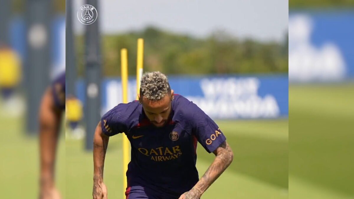 Neymar treina com bola e segue recuperação em pré-temporada do
