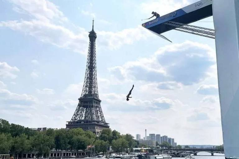 Rio Sena, em Paris, permitirá banhistas após Olimpíadas - 25/07/2023