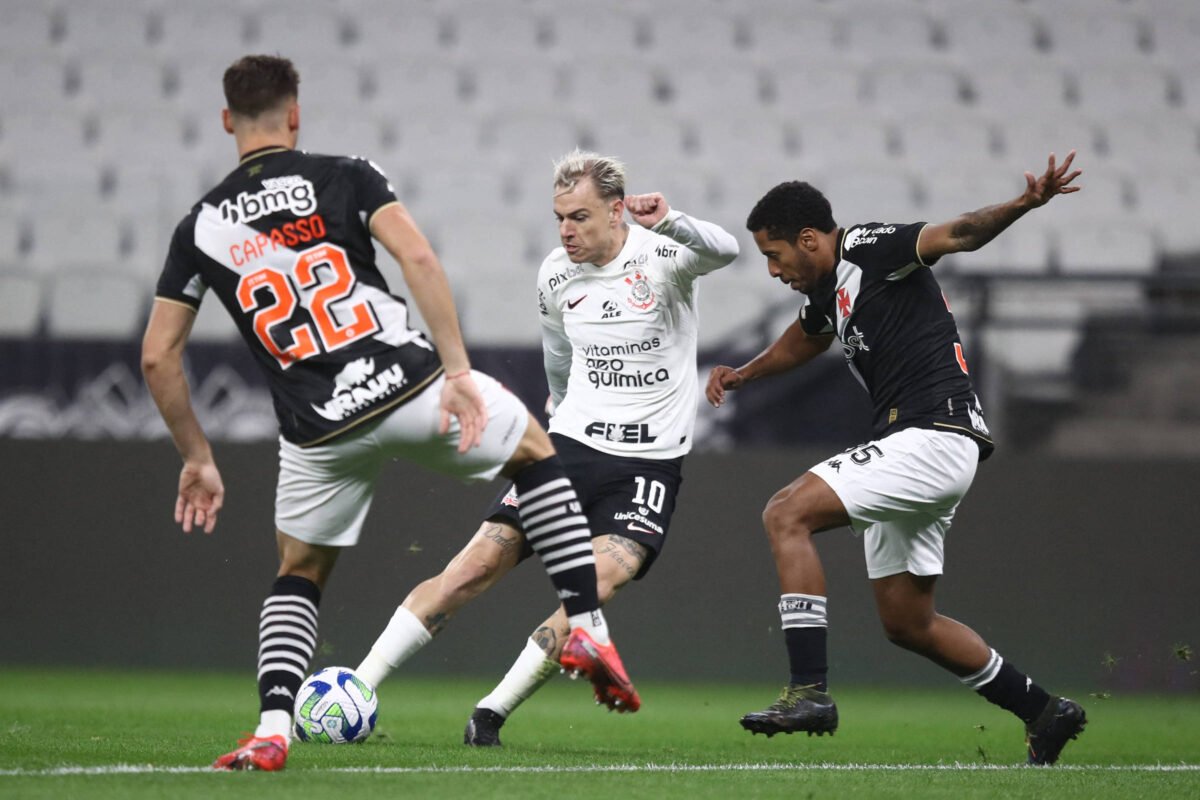 A janela de transferência e o álbum do Campeonato Brasileiro