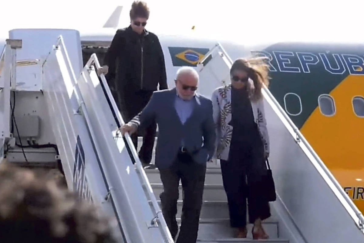 Brics: Lula e Dilma chegam para a cúpula juntos -