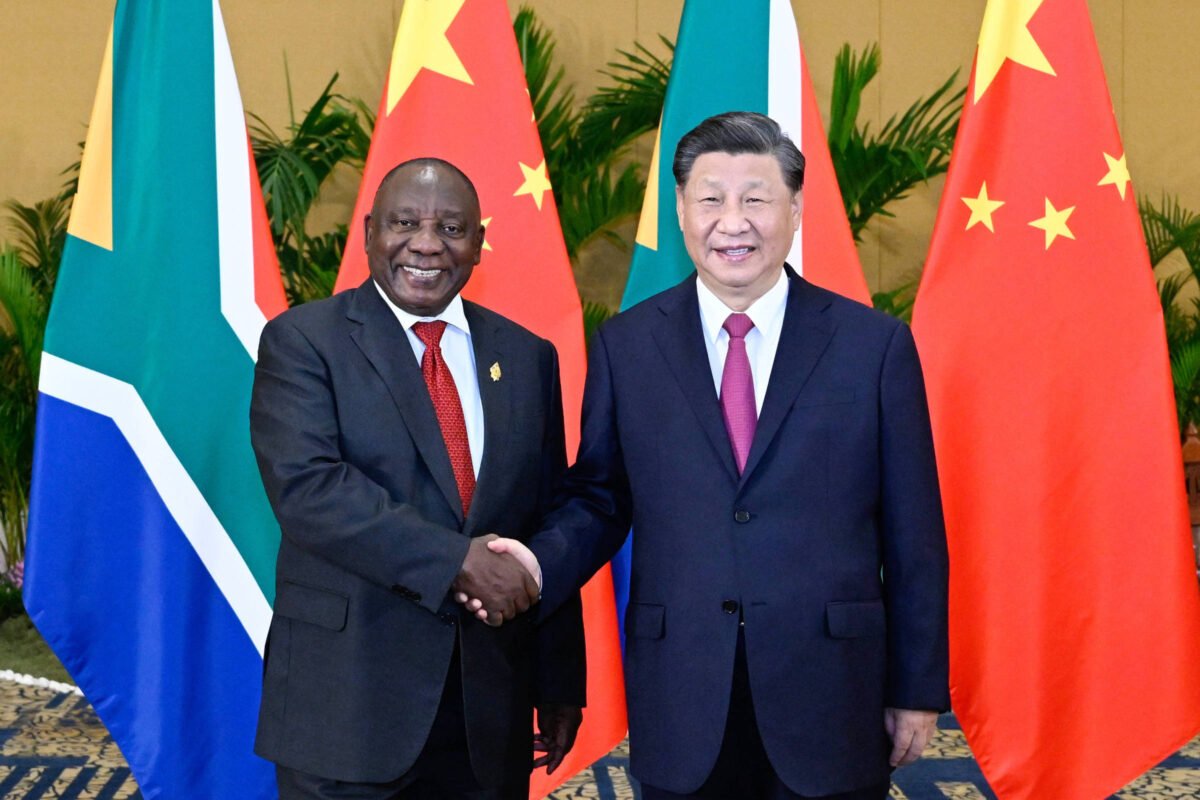 Brics: Xi ganha tratamento especial de Ramaphosa - 21/08/2023 -