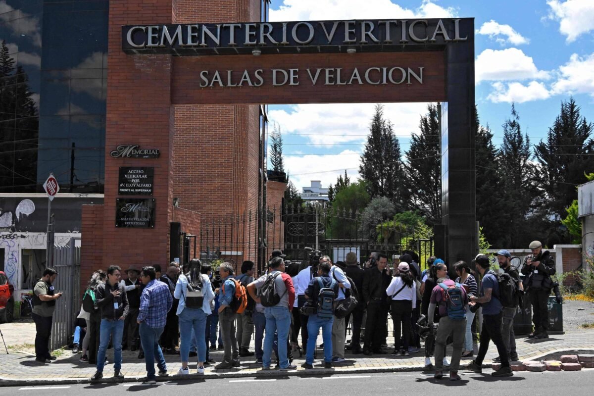 Candidato morto no Equador deve ter funeral público - 10/08/2023