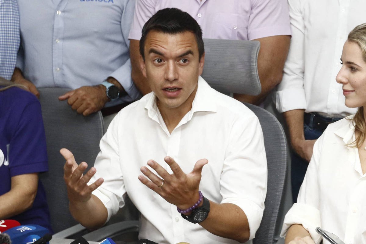Equador: Candidato de direita defende prisões-barco - 23/08/2023 - Mundo