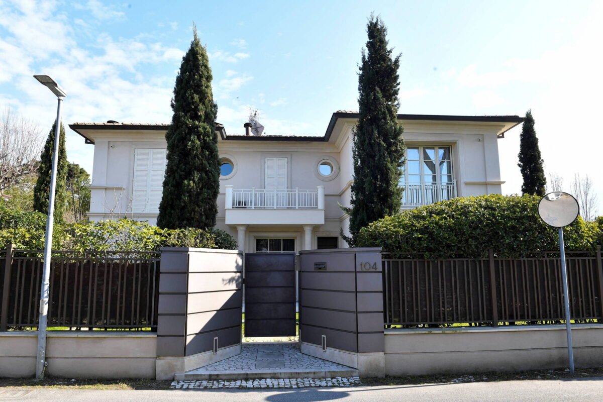 Forte dei Marmi reúne russos e ucranianos na Itália -