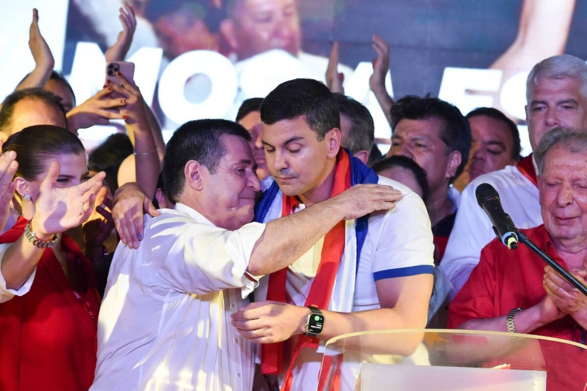 Paraguai volta a ficar sob a sombra de Horacio Cartes