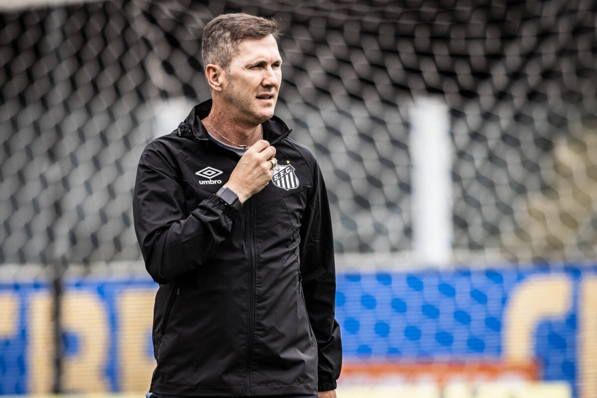 Paulo Turra é demitido no Santos - 06/08/2023 - Esporte