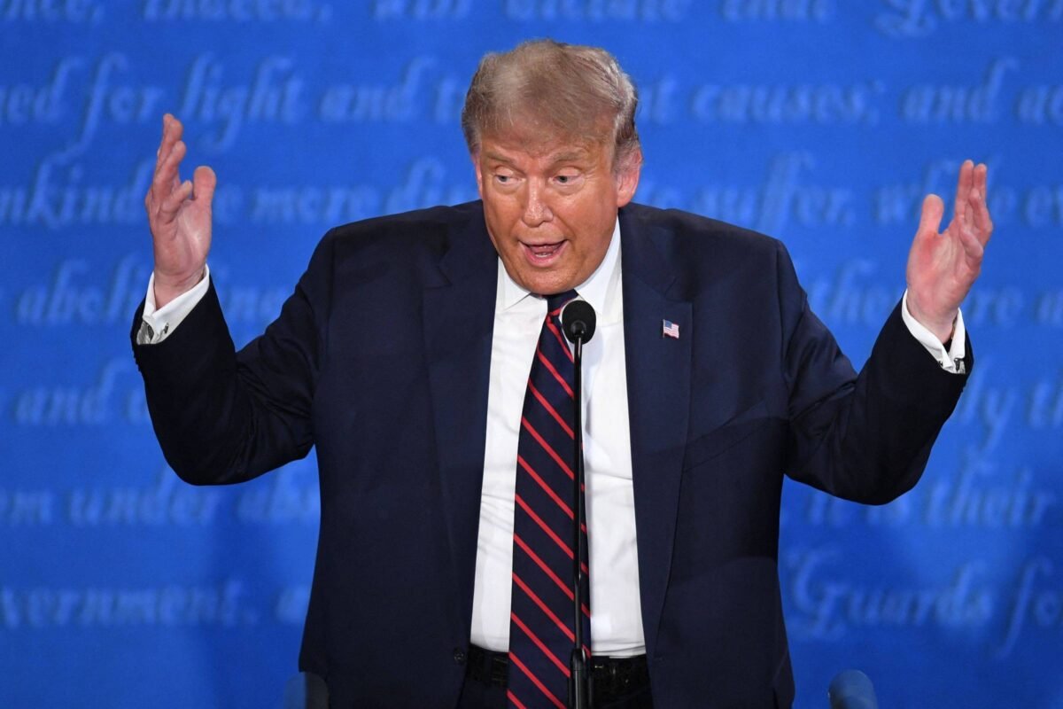 Trump auncia ausência em 1º debate republicano - 20/08/2023 -