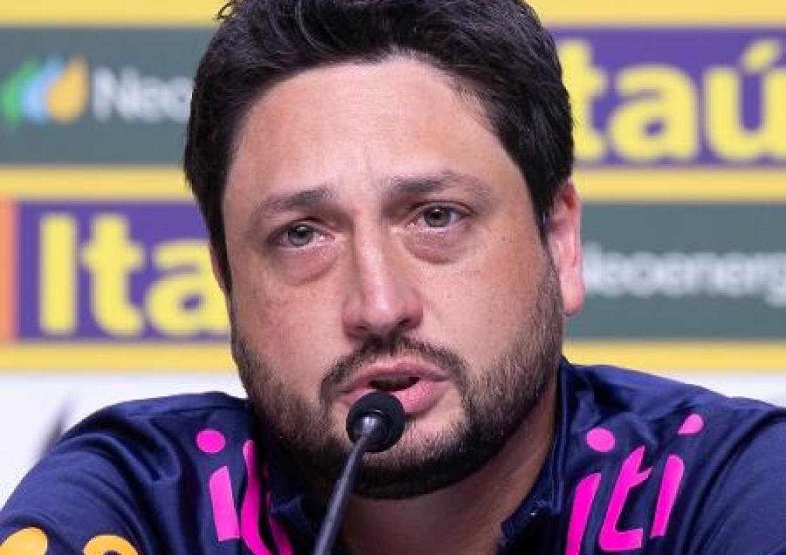 Arthur Elias é o novo técnico da seleção feminina de