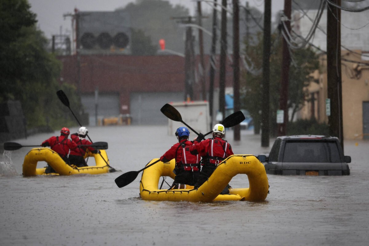 Chuva que alagou Nova York é novo normal, diz governadora