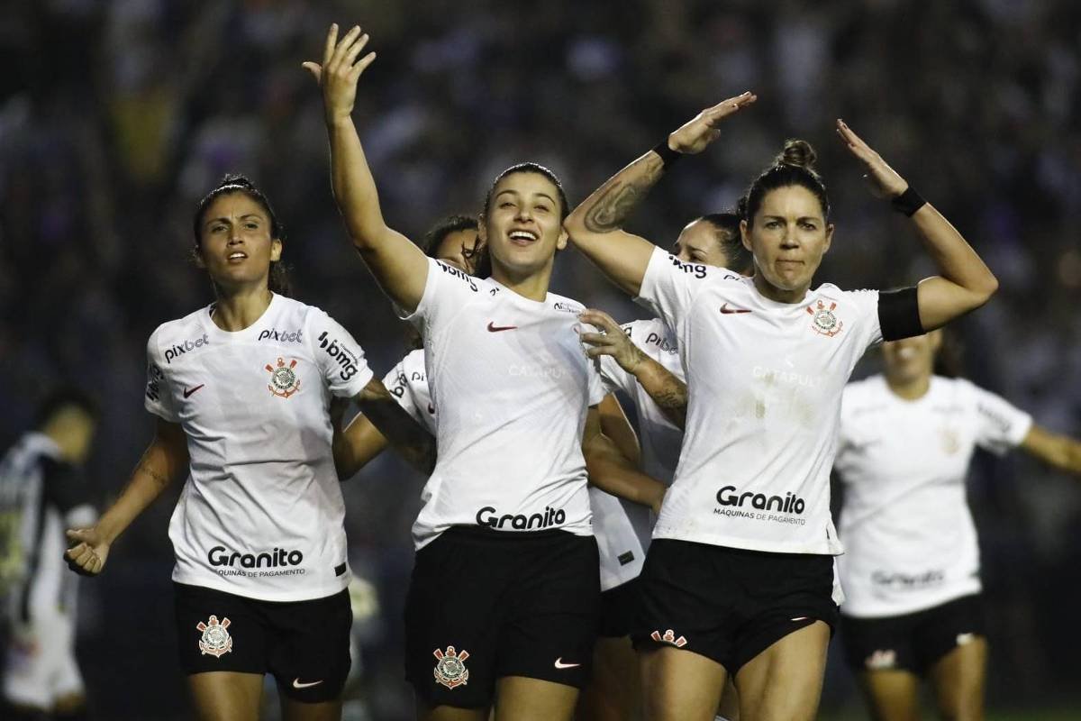 Corinthians e Ferroviária vão decidir Brasileiro feminino - 02/09/2023 -
