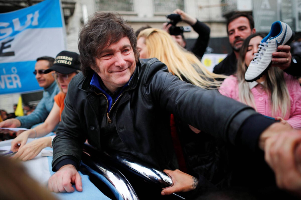 Eleições na Argentina: Javier Milei suaviza discurso - 14/09/2023 -