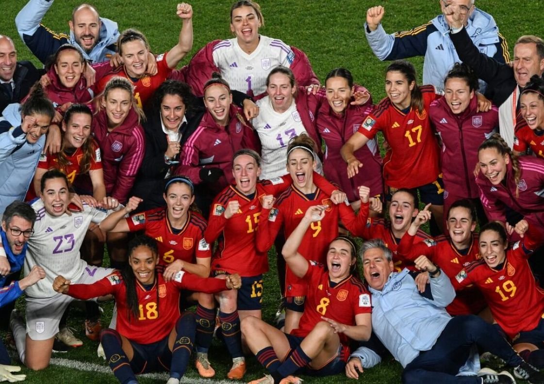 Espanha e Inglaterra protagonizam final inédita no Mundial feminino