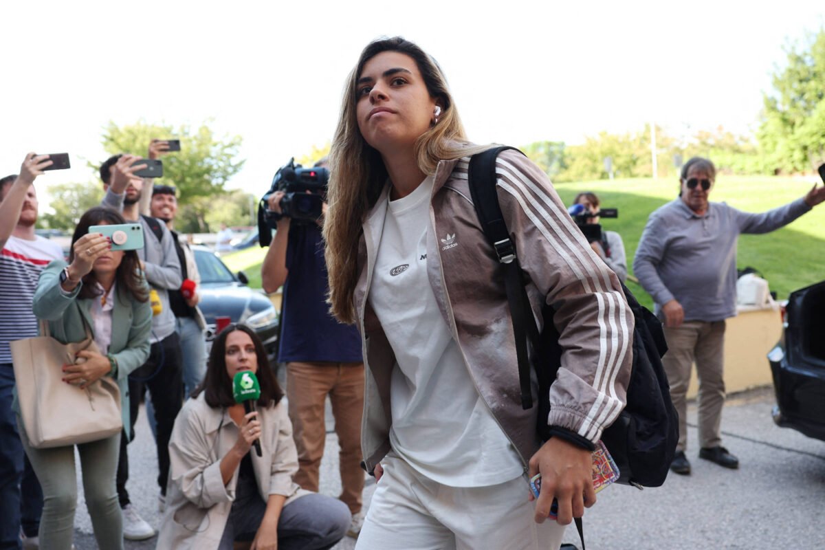 Jogadoras da Espanha se apresentam por medo de punições -
