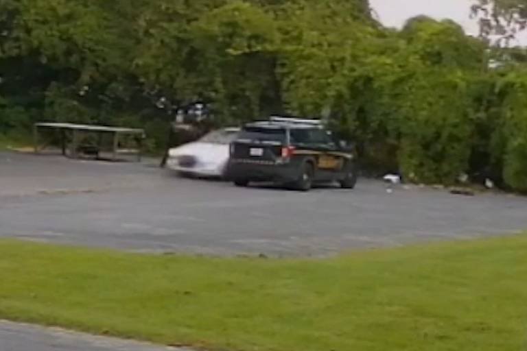 Policial mata 2 adolescentes negros em carro nos EUA -