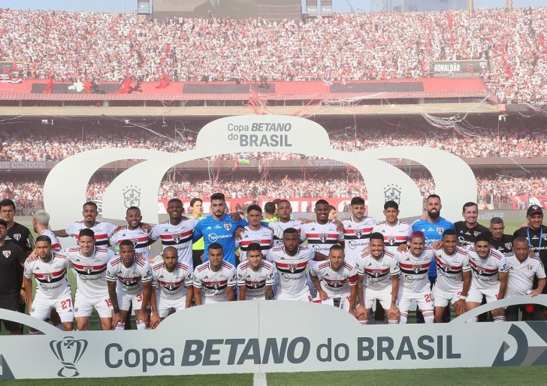 São Paulo segura o Fla e conquista título inédito da