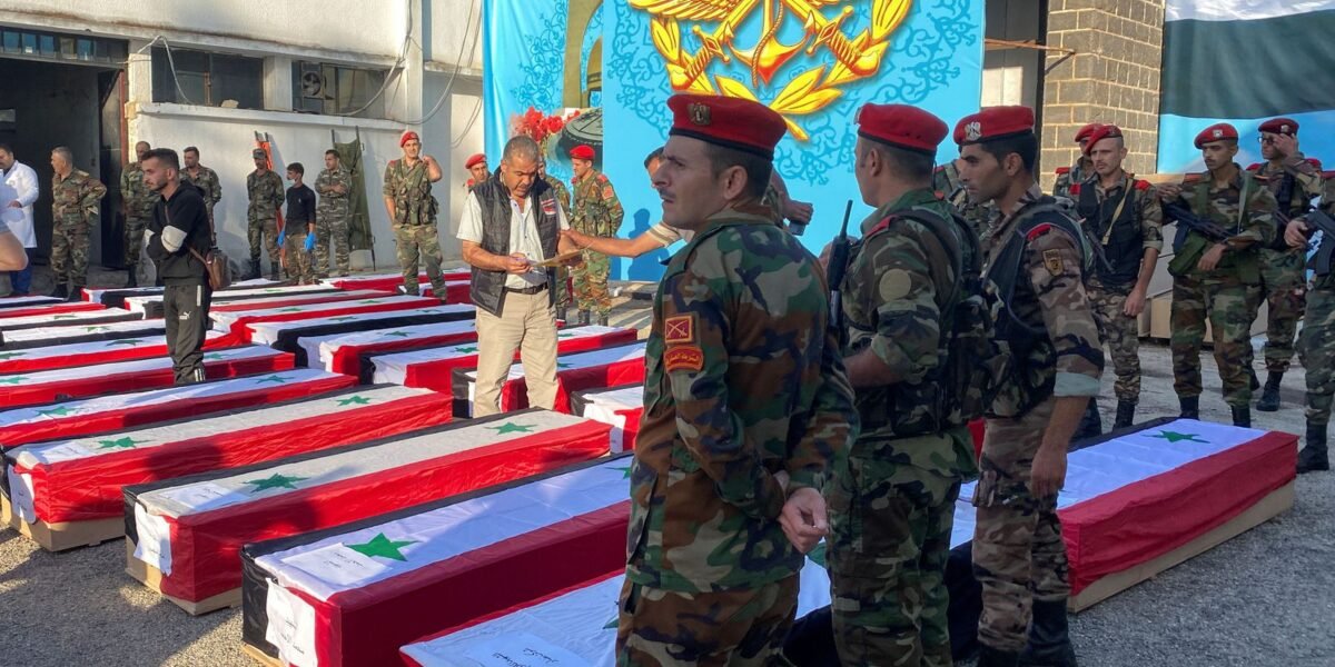 Ataque a academia militar na Síria deixa pelo menos 89
