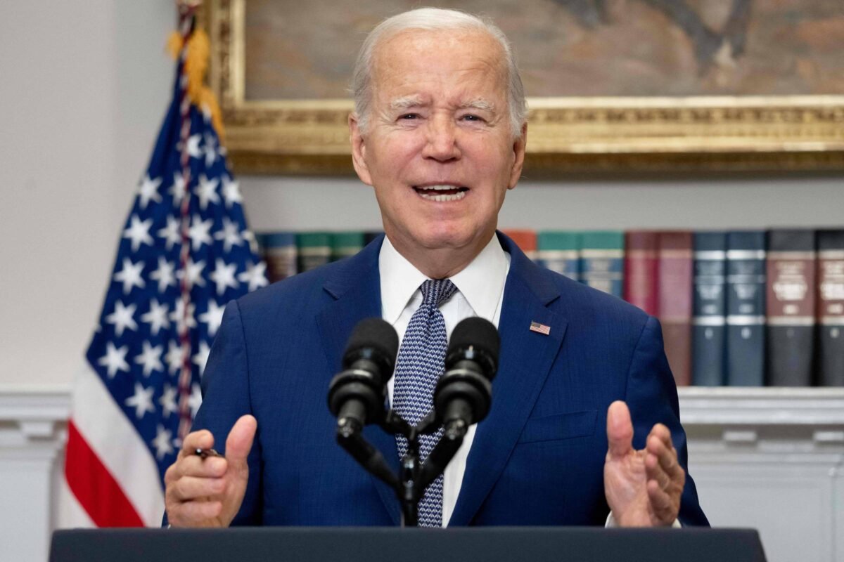 Biden urge republicanos a manterem apoio à Ucrânia - 01/10/2023