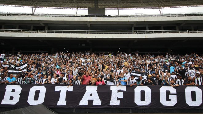 Compare as tabelas dos candidatos ao título do Brasileirão 2023
