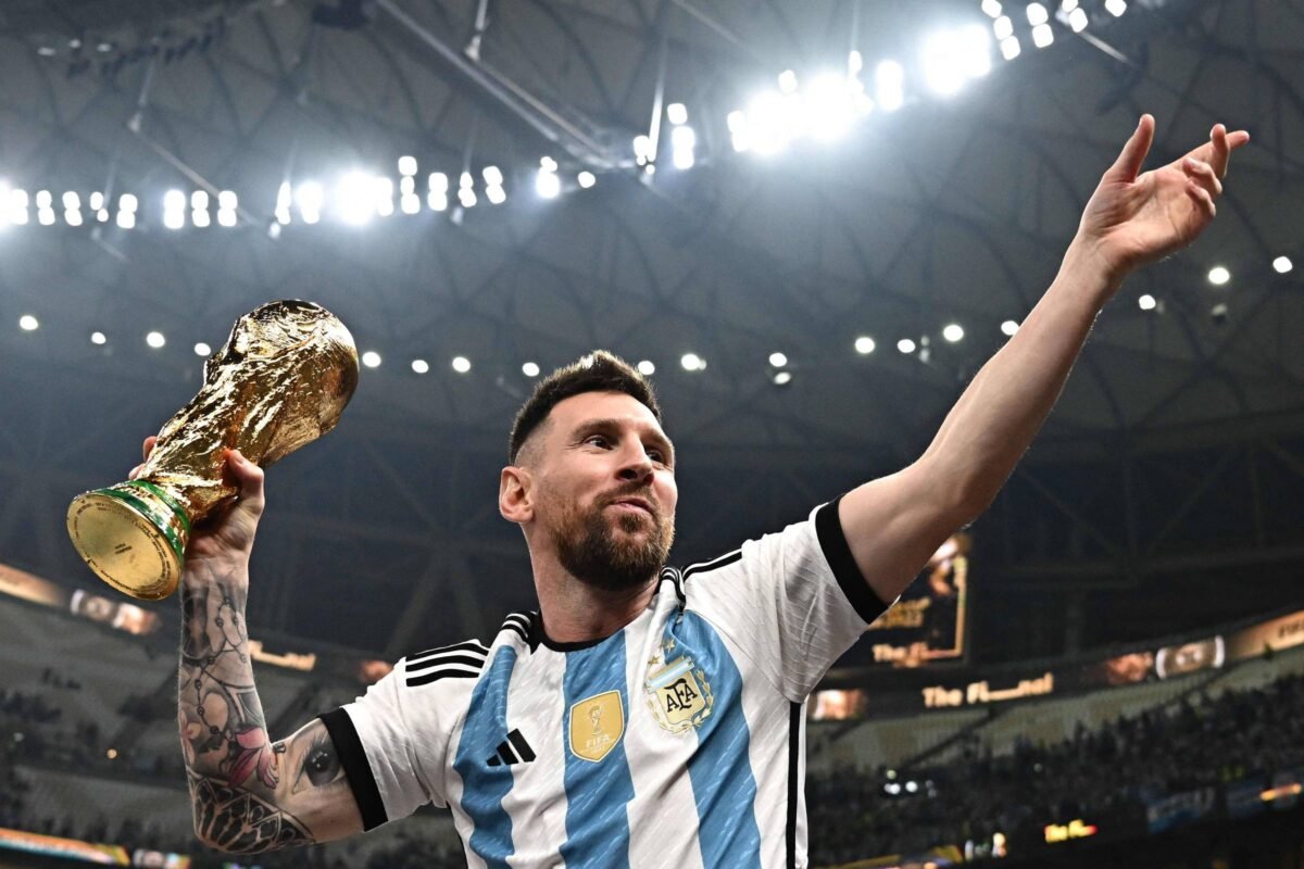 Copa do Mundo garante 8ª Bola de Ouro para Messi