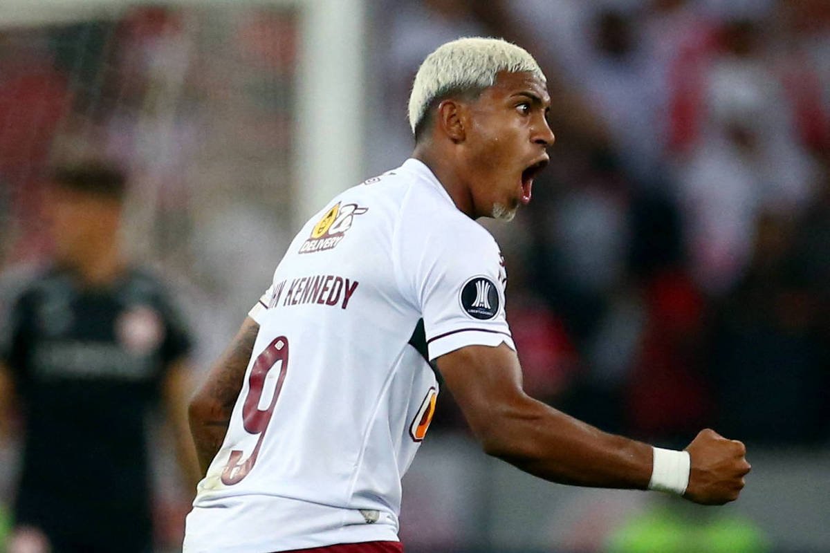 Fluminense vence Inter e volta à final da Libertadores -