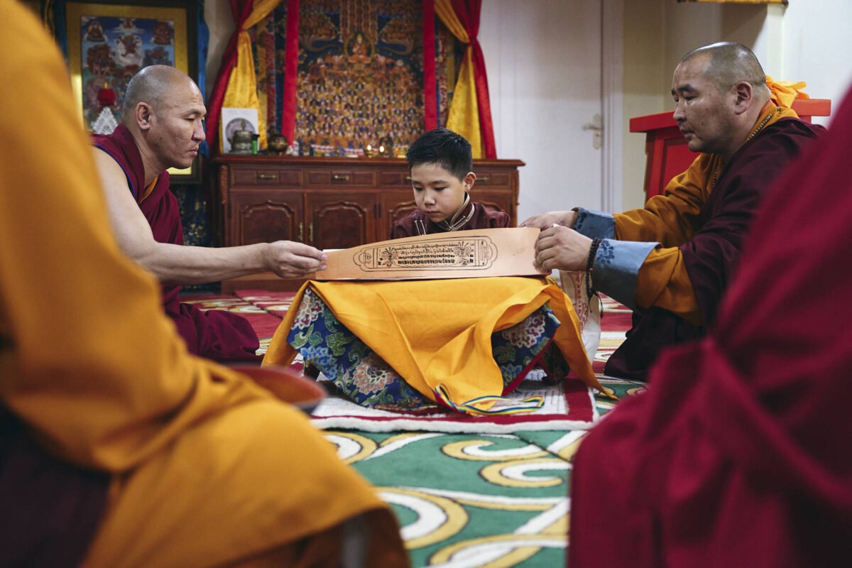 Menino está no centro da disputa entre China e dalai-lama