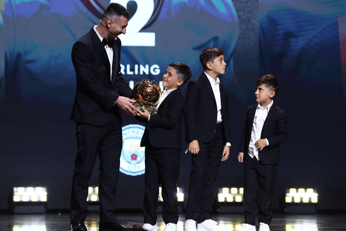 Messi é o maior vencedor da Bola de Ouro; veja