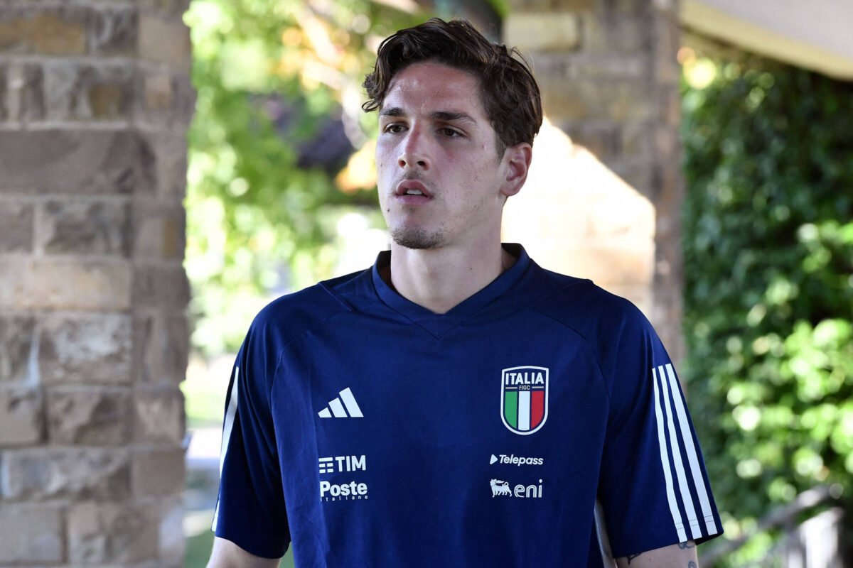 Polícia interroga jogadores da Itália sobre apostas - 13/10/2023 -