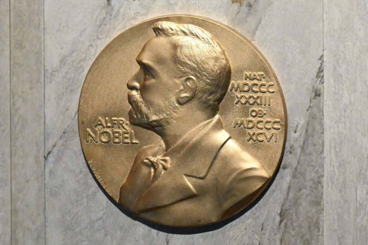 Por que o Brasil nunca recebeu um Nobel? - 04/10/2023