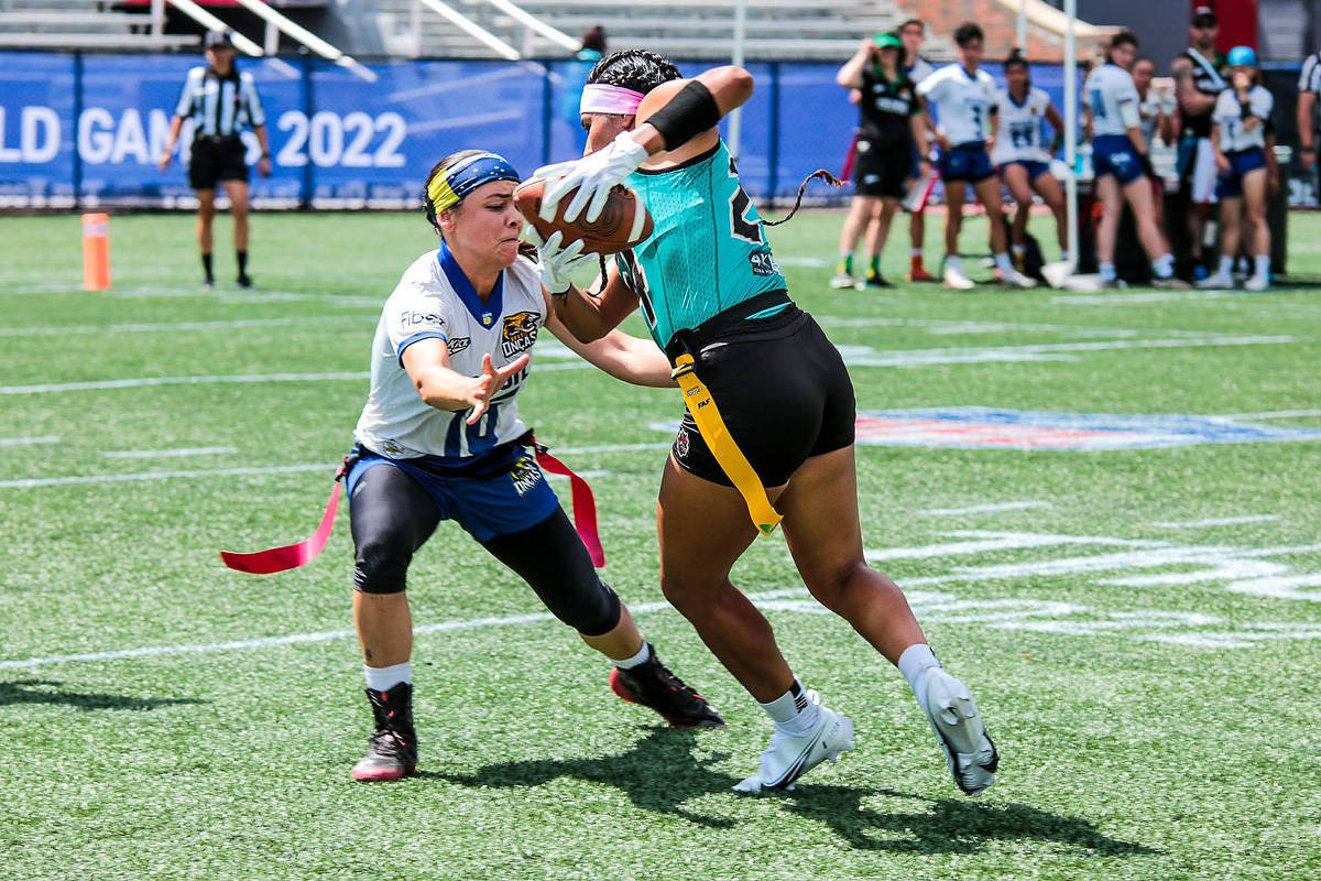 Primo do futebol americano, flag football cresce no Brasil -