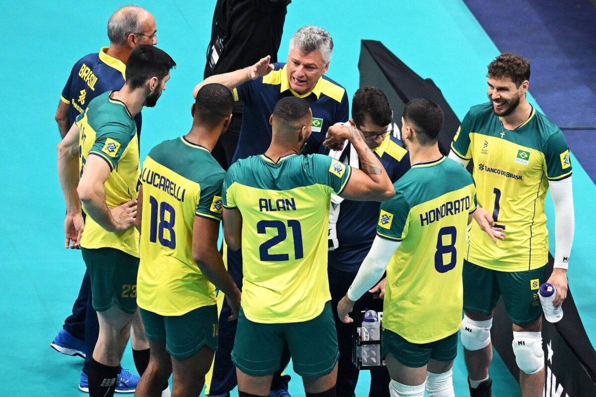 Seleção masculina de vôlei buscará redenção em Paris - 09/10/2023