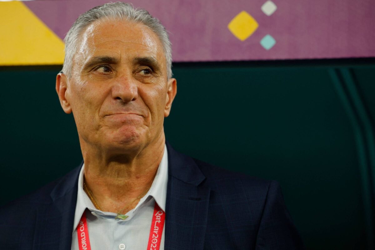 Tite inicia trabalho em busca de levar Flamengo ao topo