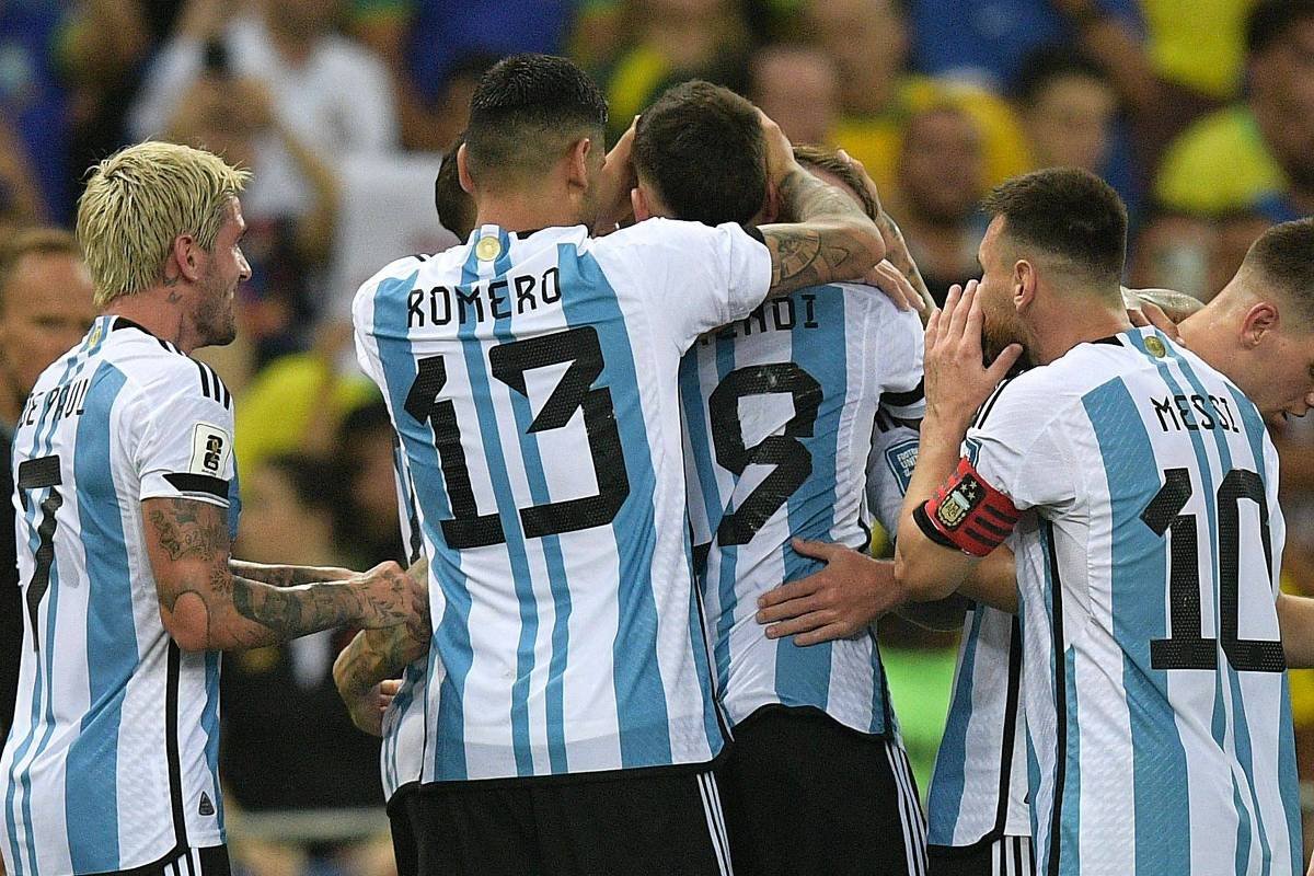 Argentina vence no Maracanã e agrava crise do Brasil -
