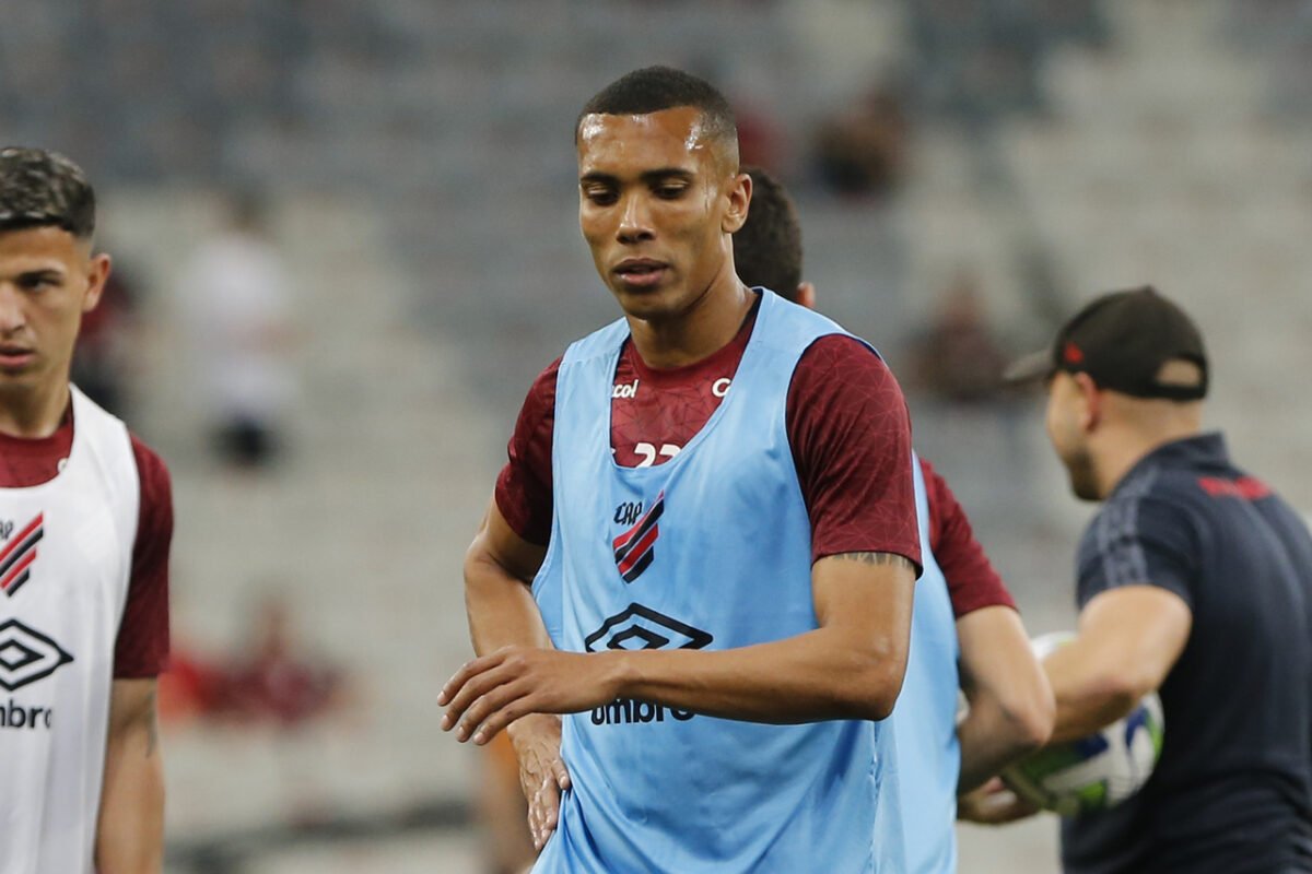 Athletico pode ter retornos contra o Vasco da Gama