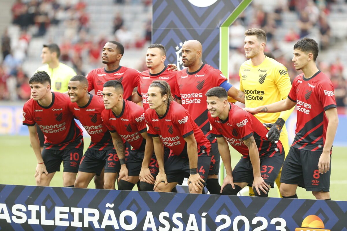 Athletico volta a campo. Em crise técnica e moral