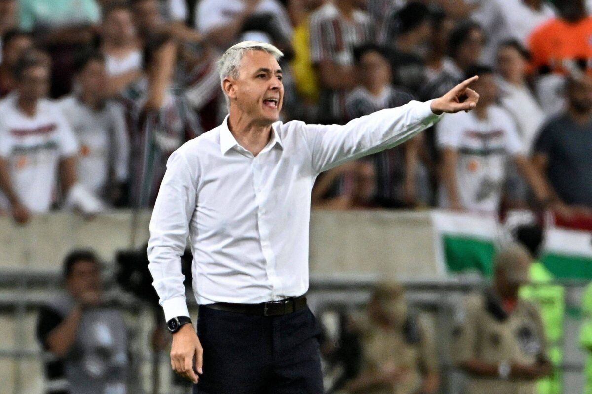 Botafogo anuncia a contratação do técnico Tiago Nunes - 16/11/2023