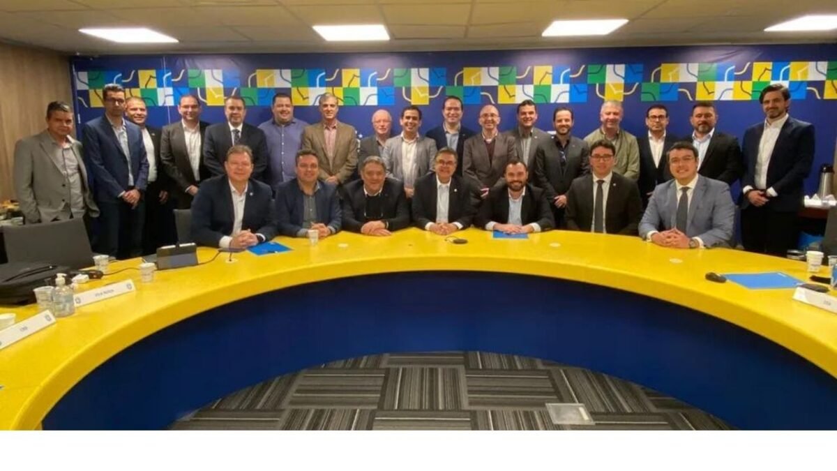 Clubes da Liga Forte União pedem tratamento tributário específico