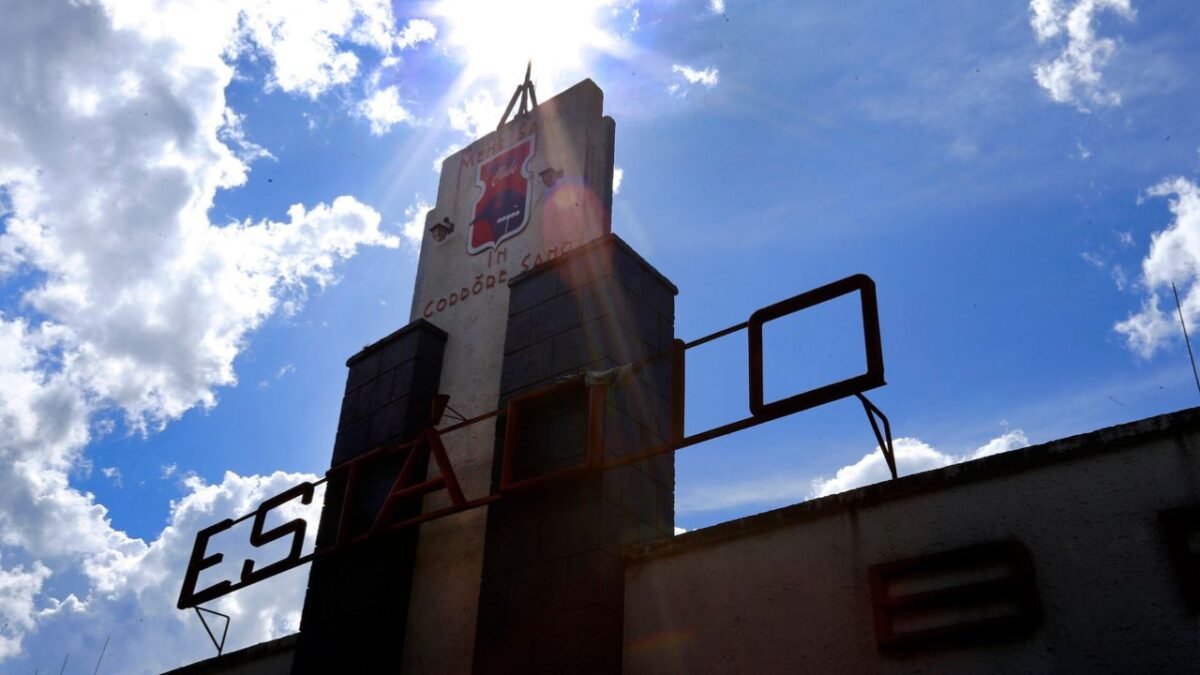 Consórcio faz proposta pela SAF do Paraná Clube; veja os