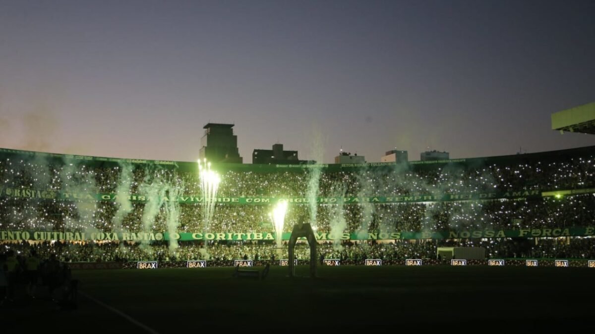 Couto Pereira completa 91 anos sob expectativa da SAF