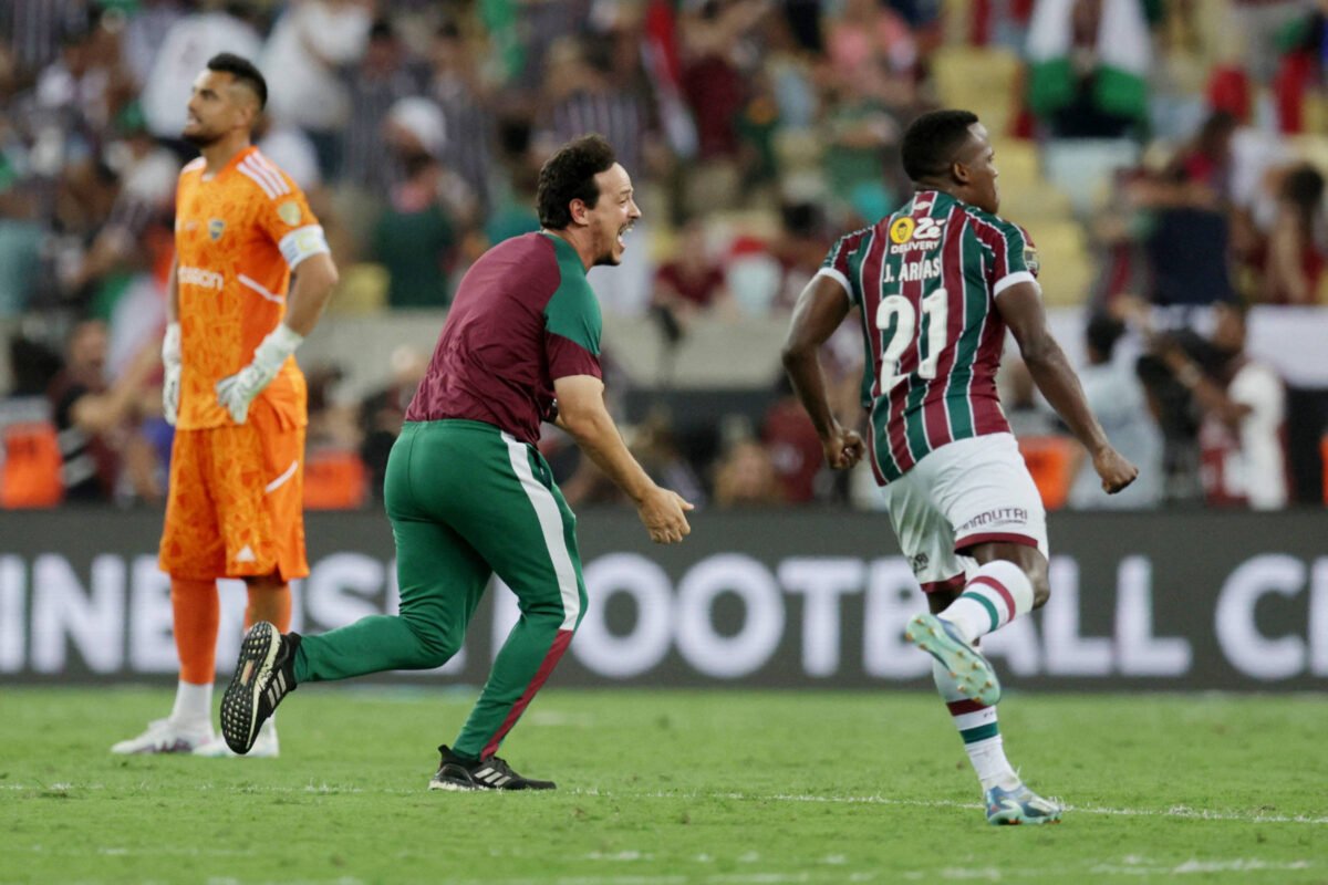 Fernando Diniz completa ano vitorioso defendendo futebol como arte e
