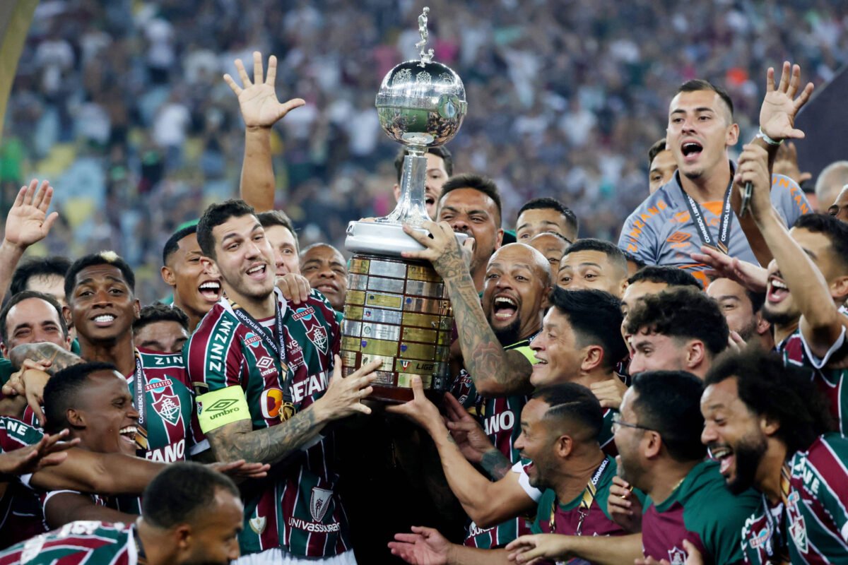 Fluminense bate Boca Juniors e conquista Libertadores - 04/11/2023 -