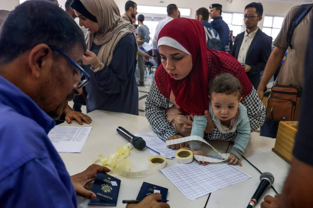 Hamas colocou combatentes feridos em listas de partida de Gaza,