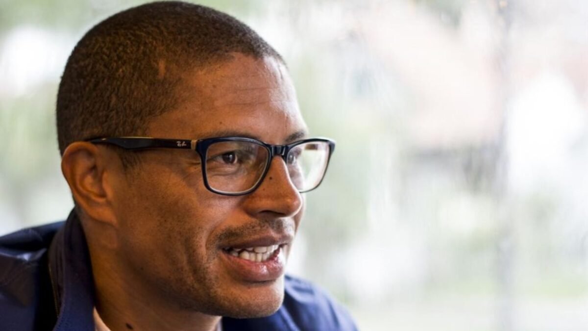 Ídolo do Coritiba, Alex revela que treinaria Paraná e descarta