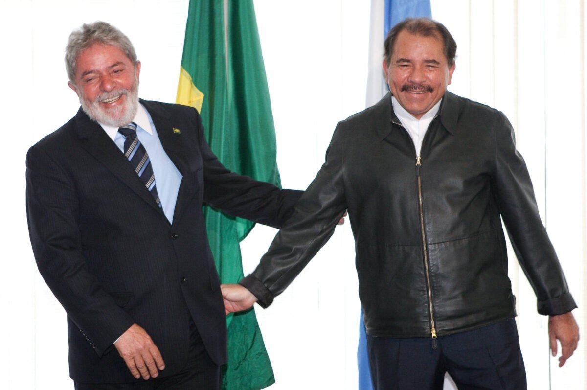 Prisão de bispo católico afasta Lula de regime Ortega -