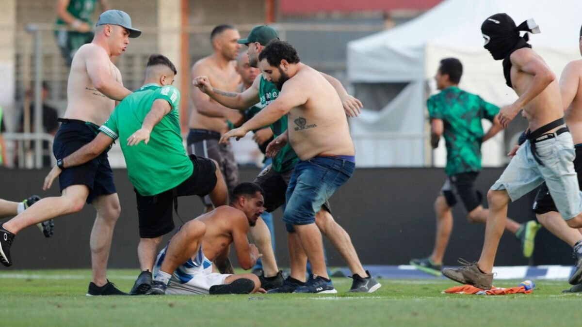 STJD marca julgamento de Coritiba e Cruzeiro por briga e